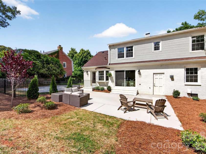 3338 Stocktie Road, Charlotte, NC 28210.  MLS# CAR4379362, YatesRealty ID 22109. 