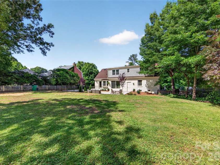 3338 Stocktie Road, Charlotte, NC 28210.  MLS# CAR4379362, YatesRealty ID 22109. 