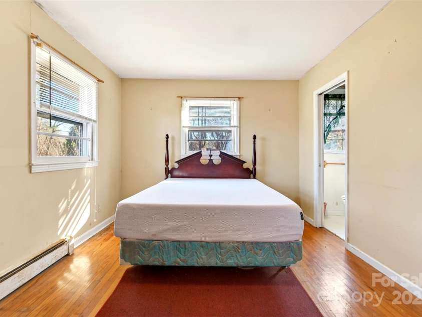 106 Chapel Street, Spruce Pine, NC 28777.  MLS# CAR4248002, YatesRealty ID 2211. 