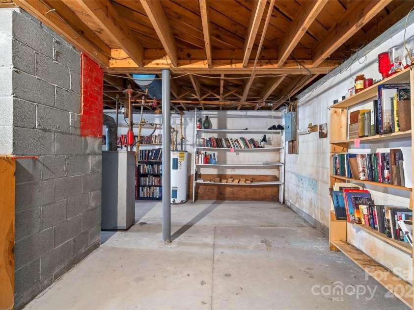 106 Chapel Street, Spruce Pine, NC 28777.  MLS# CAR4248002, YatesRealty ID 2211. 