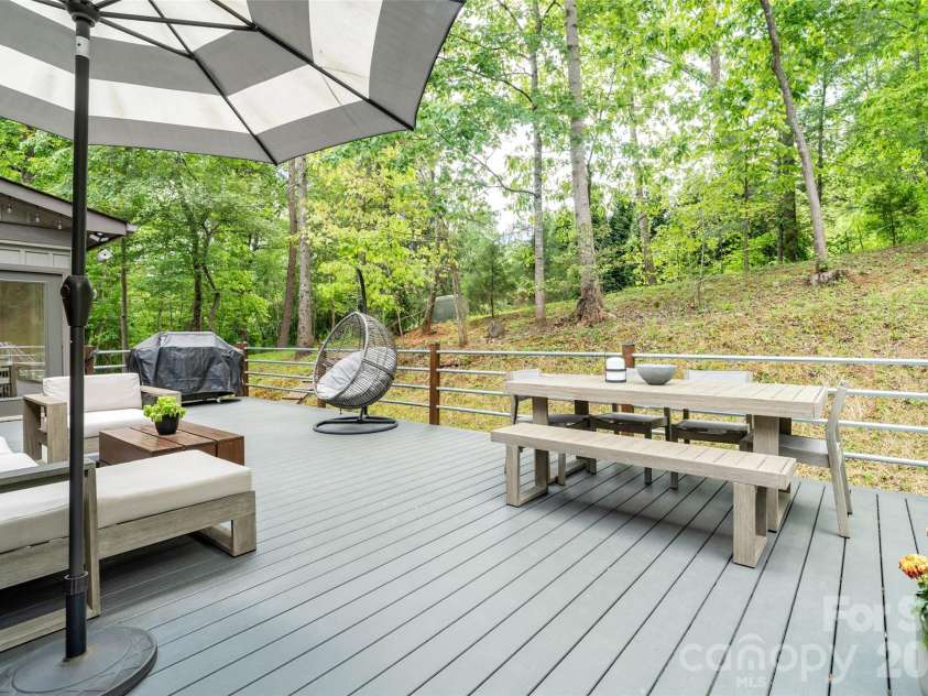 44 Sluder Branch Road, Leicester, NC 28748.  MLS# CAR4381971, YatesRealty ID 22110. 