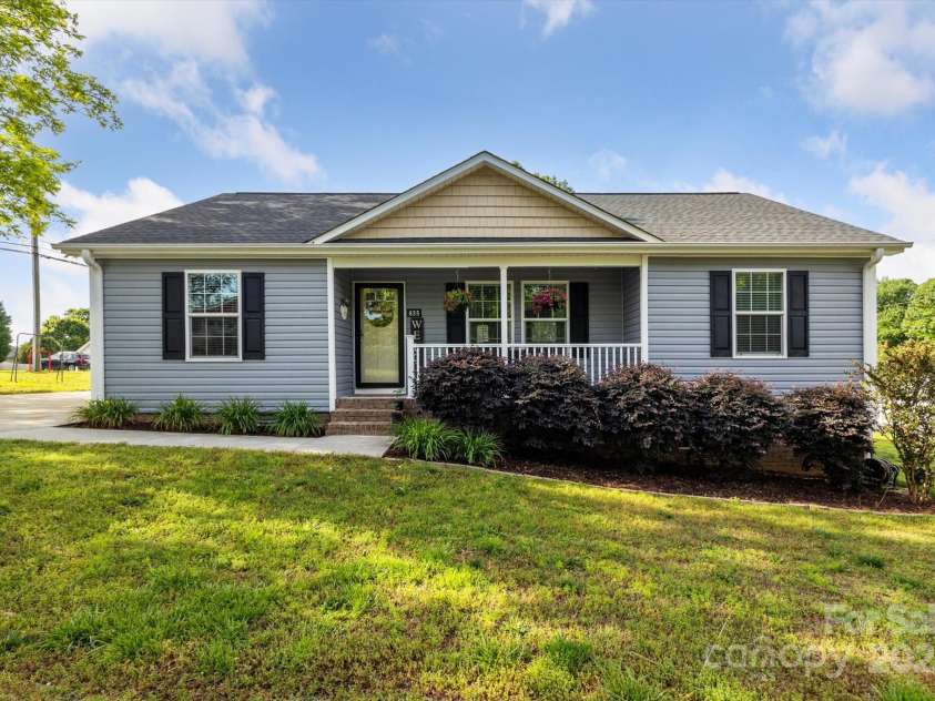 835 Jet Street, Kannapolis, NC 28081.  MLS# CAR4260639, YatesRealty ID 22111. 