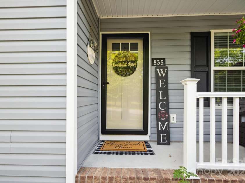 835 Jet Street, Kannapolis, NC 28081.  MLS# CAR4260639, YatesRealty ID 22111. 