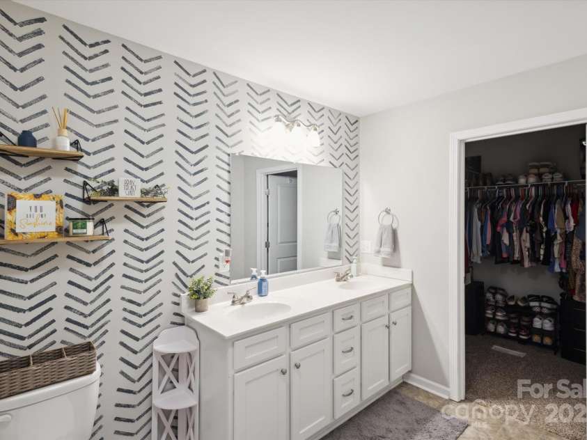 835 Jet Street, Kannapolis, NC 28081.  MLS# CAR4260639, YatesRealty ID 22111. 