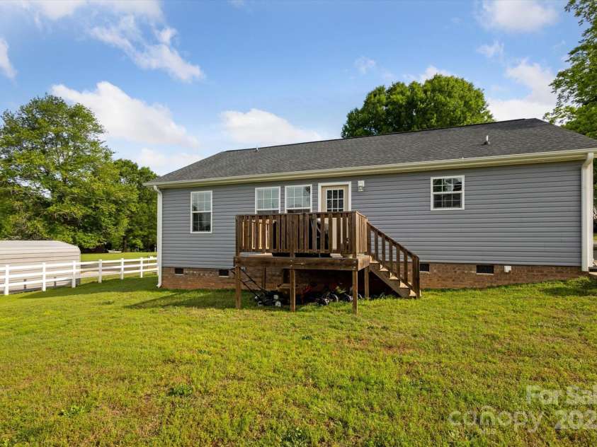 835 Jet Street, Kannapolis, NC 28081.  MLS# CAR4260639, YatesRealty ID 22111. 