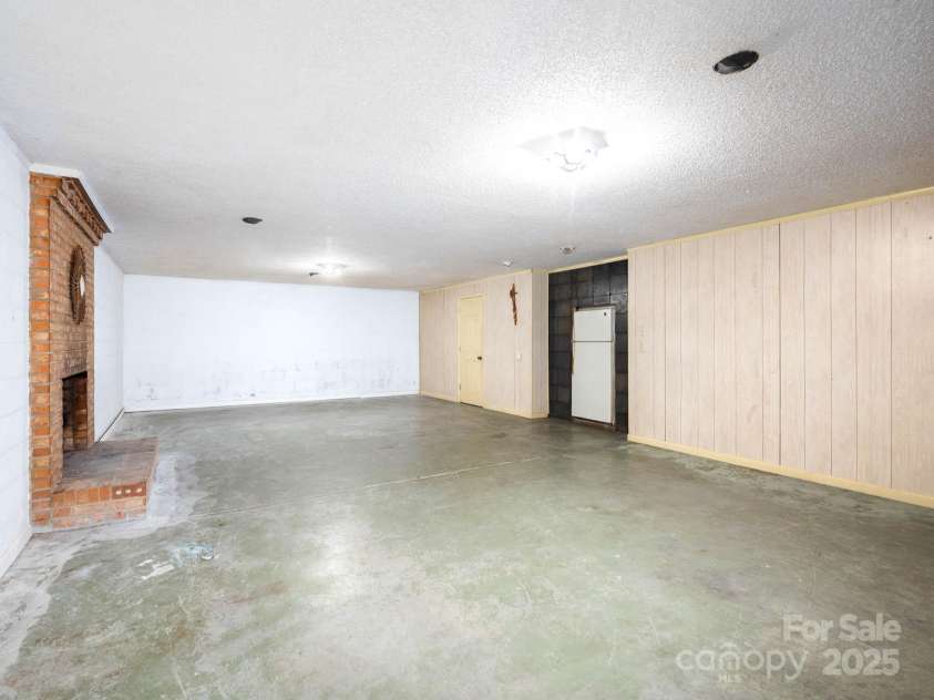 5109 Goldcrest Drive, Indian Trail, NC 28079.  MLS# CAR4265606, YatesRealty ID 22113. 
