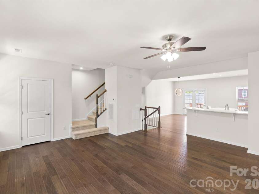 4248 Audubon Park Drive, Charlotte, NC 28217.  MLS# CAR4330051, YatesRealty ID 22114. 