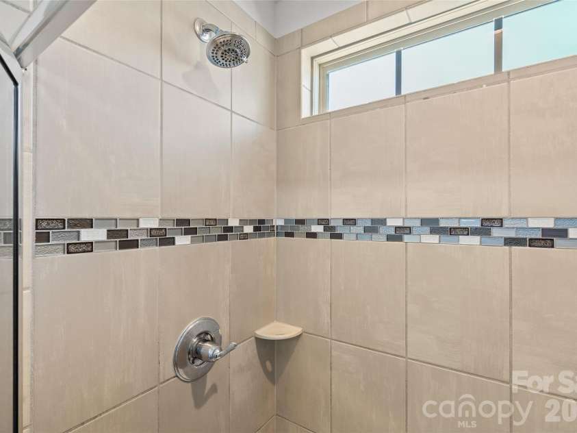 4248 Audubon Park Drive, Charlotte, NC 28217.  MLS# CAR4330051, YatesRealty ID 22114. 