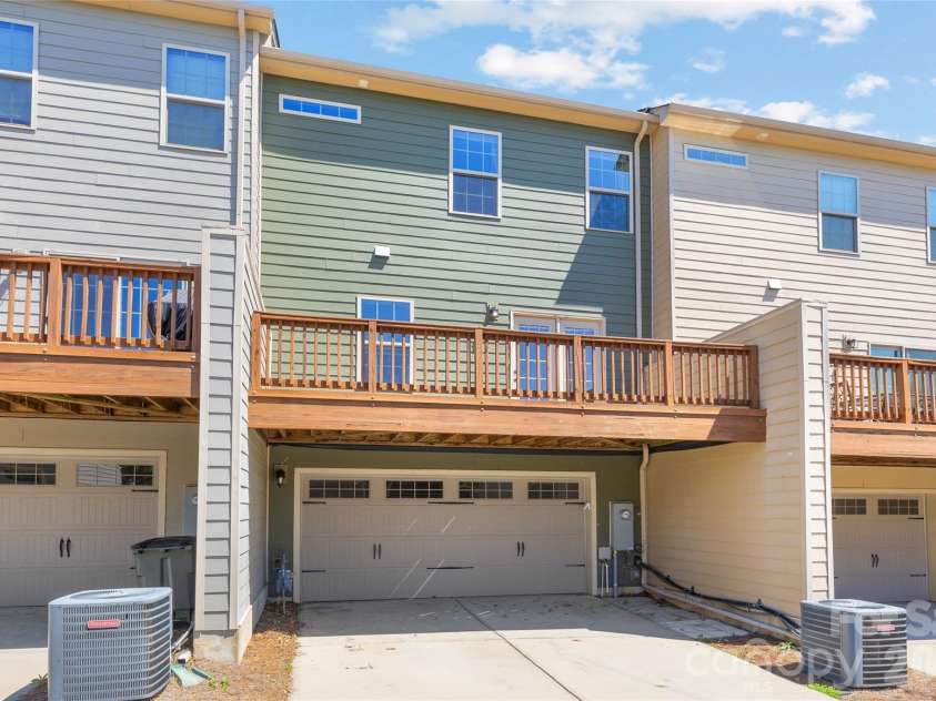 4248 Audubon Park Drive, Charlotte, NC 28217.  MLS# CAR4330051, YatesRealty ID 22114. 