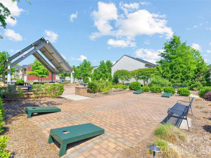 4248 Audubon Park Drive, Charlotte, NC 28217.  MLS# CAR4330051, YatesRealty ID 22114. 