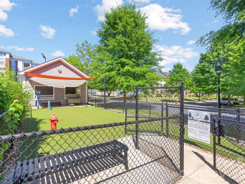 4248 Audubon Park Drive, Charlotte, NC 28217.  MLS# CAR4330051, YatesRealty ID 22114. 