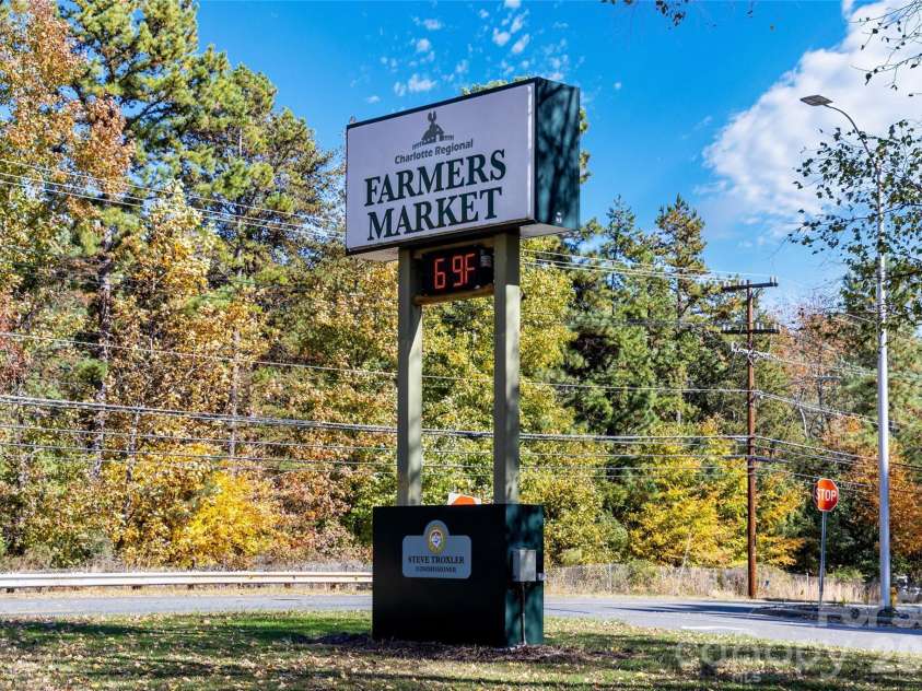 4248 Audubon Park Drive, Charlotte, NC 28217.  MLS# CAR4330051, YatesRealty ID 22114. 
