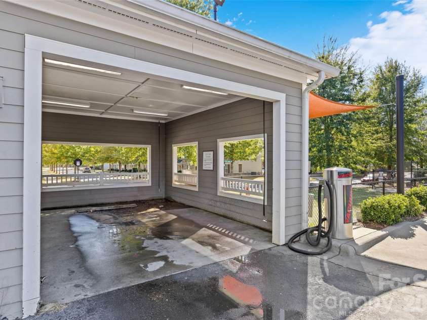 4248 Audubon Park Drive, Charlotte, NC 28217.  MLS# CAR4330051, YatesRealty ID 22114. 