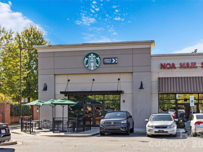4248 Audubon Park Drive, Charlotte, NC 28217.  MLS# CAR4330051, YatesRealty ID 22114. 
