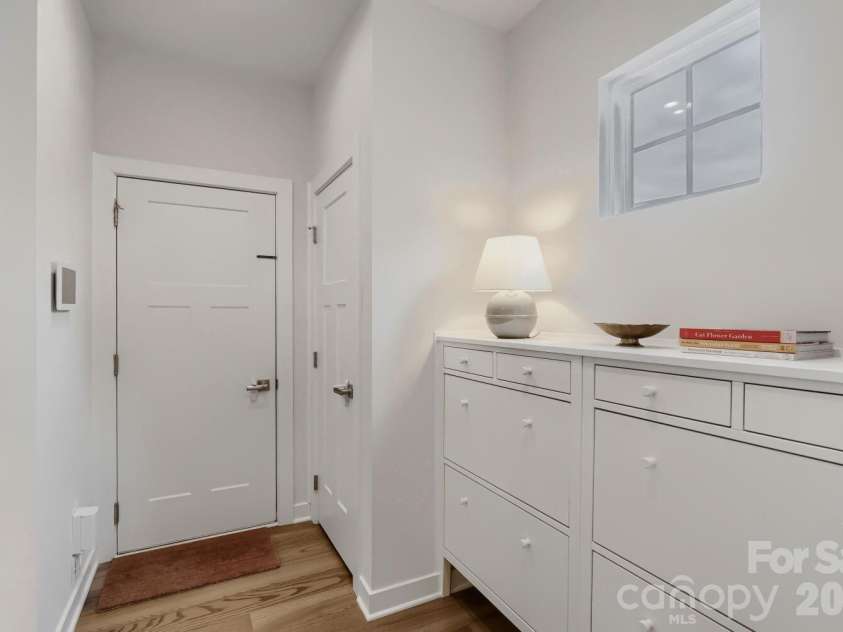 11126 Sound Road, Davidson, NC 28036.  MLS# CAR4379967, YatesRealty ID 22115. 
