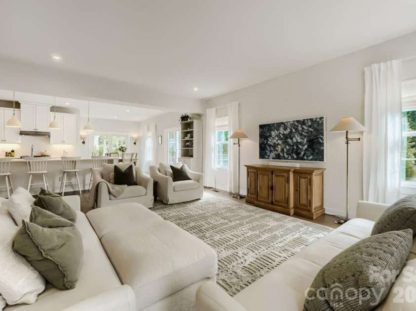 11126 Sound Road, Davidson, NC 28036.  MLS# CAR4379967, YatesRealty ID 22115. 