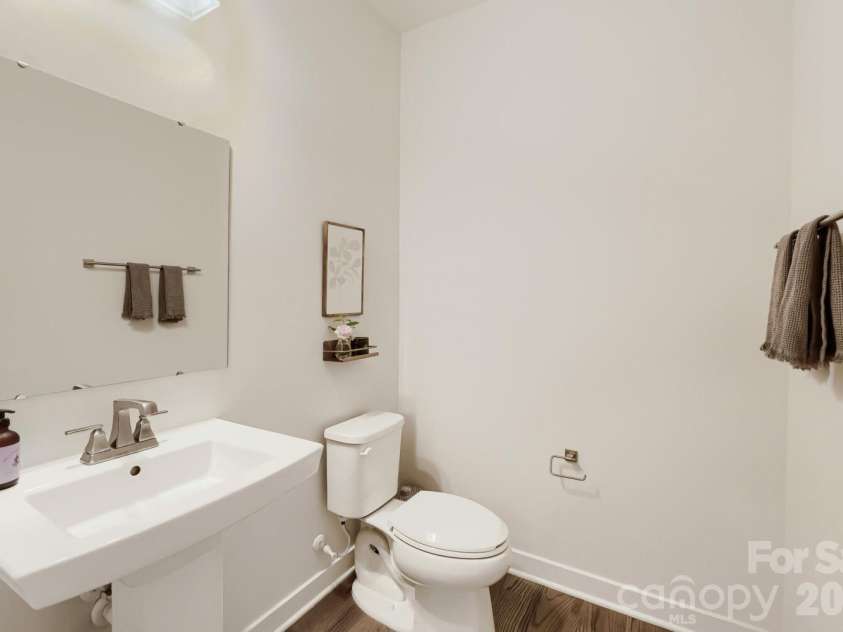 11126 Sound Road, Davidson, NC 28036.  MLS# CAR4379967, YatesRealty ID 22115. 