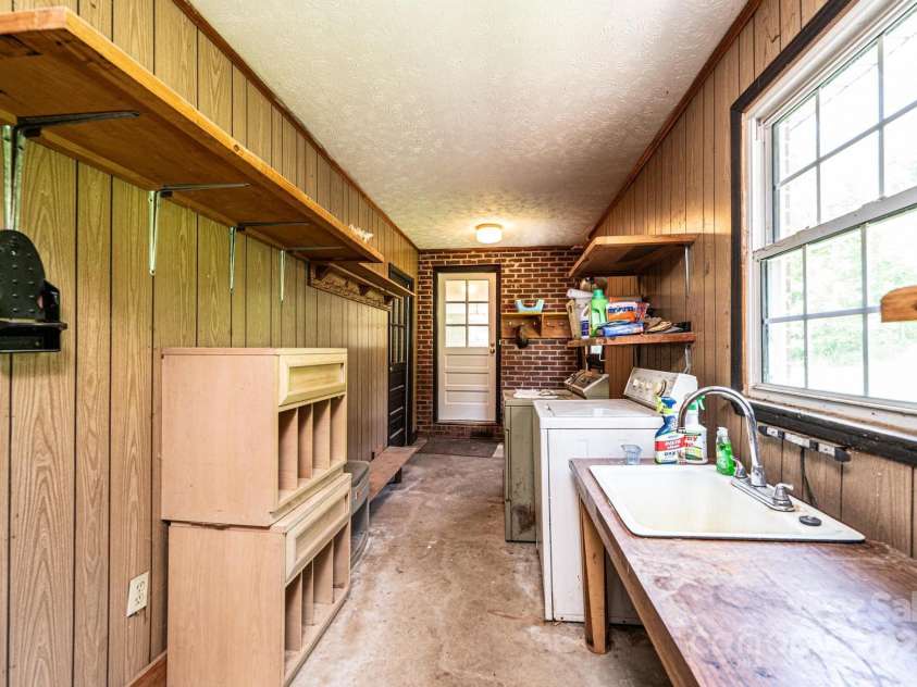 5595 Cloverfield Place, Boomer, NC 28606.  MLS# CAR4265355, YatesRealty ID 22115. 