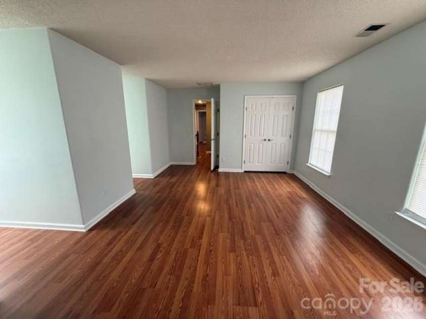 1141 Cureton Place, Charlotte, NC 28217.  MLS# CAR4381082, YatesRealty ID 22116. 