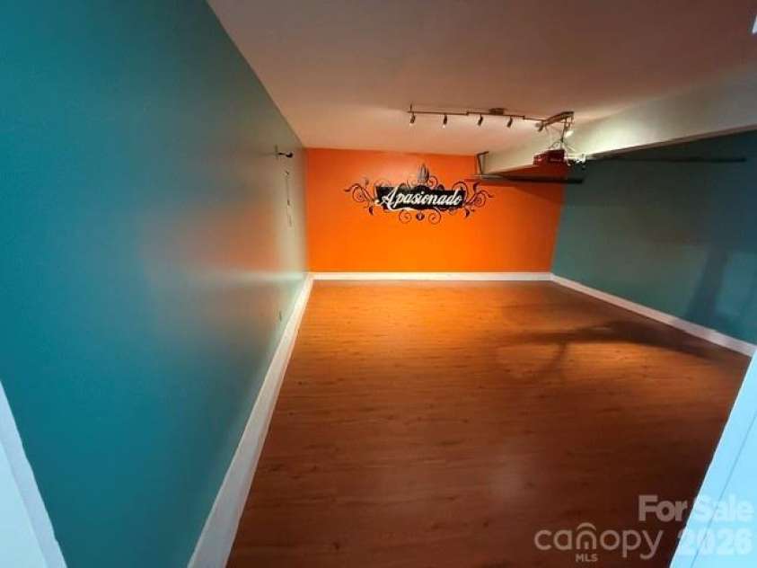 1141 Cureton Place, Charlotte, NC 28217.  MLS# CAR4381082, YatesRealty ID 22116. 