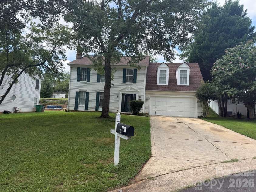 1141 Cureton Place, Charlotte, NC 28217.  MLS# CAR4381082, YatesRealty ID 22116. 