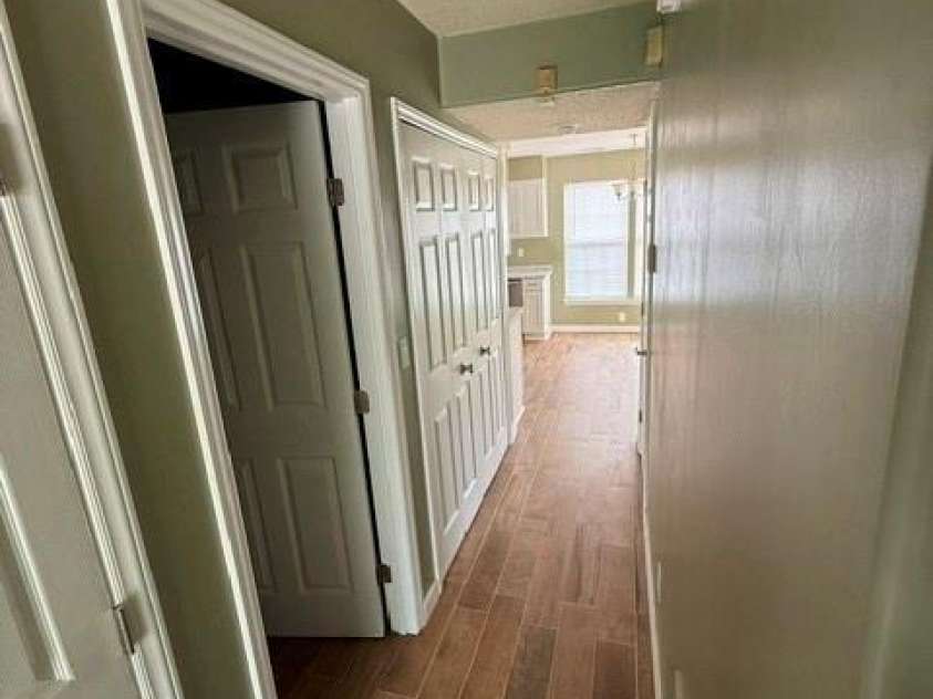 1141 Cureton Place, Charlotte, NC 28217.  MLS# CAR4381082, YatesRealty ID 22116. Hallway