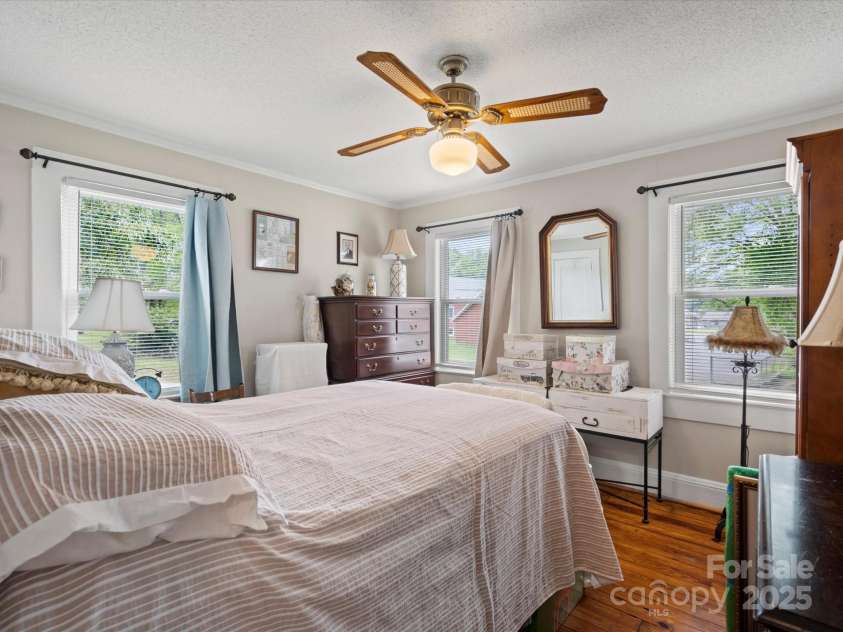 206 Charlotte Street, York, SC 29745.  MLS# CAR4268204, YatesRealty ID 22117. 