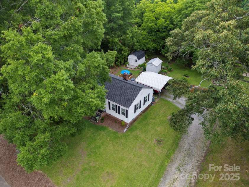 206 Charlotte Street, York, SC 29745.  MLS# CAR4268204, YatesRealty ID 22117. 