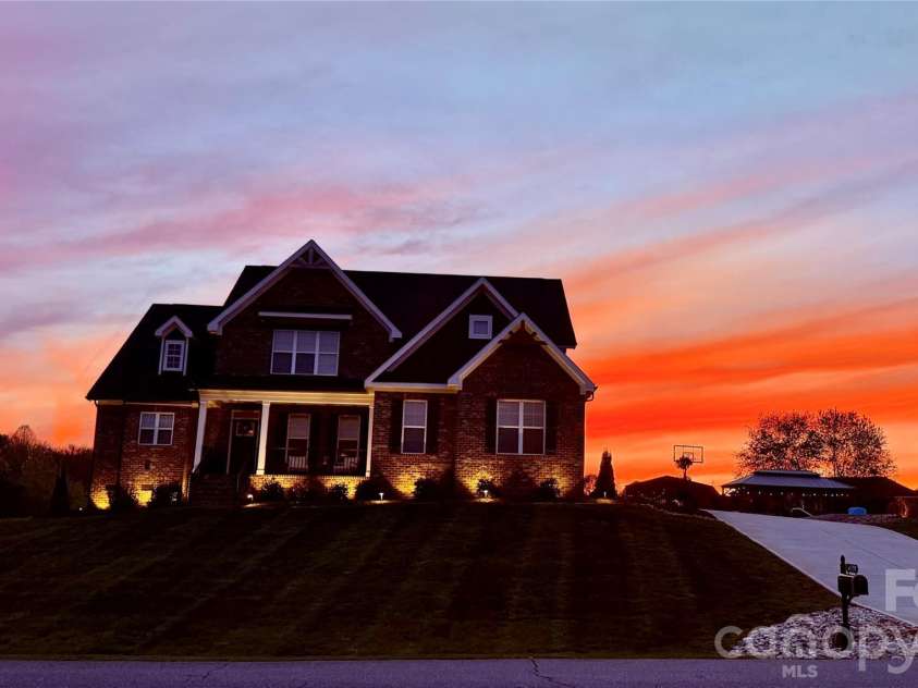 5264 Antler Creek Drive, Granite Falls, NC 28630.  MLS# CAR4377456, YatesRealty ID 22117. 