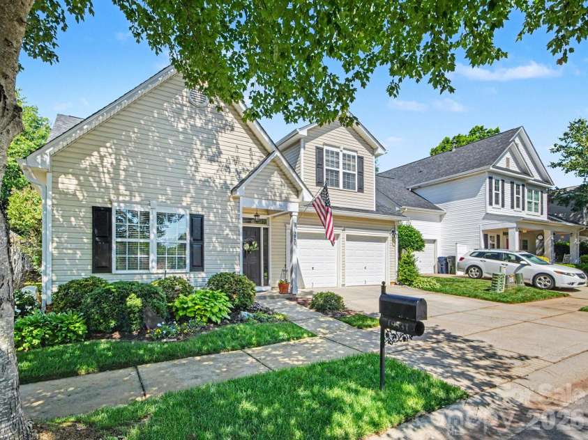19531 Denae Lynn Drive, Cornelius, NC 28031.  MLS# CAR4375582, YatesRealty ID 22118. 