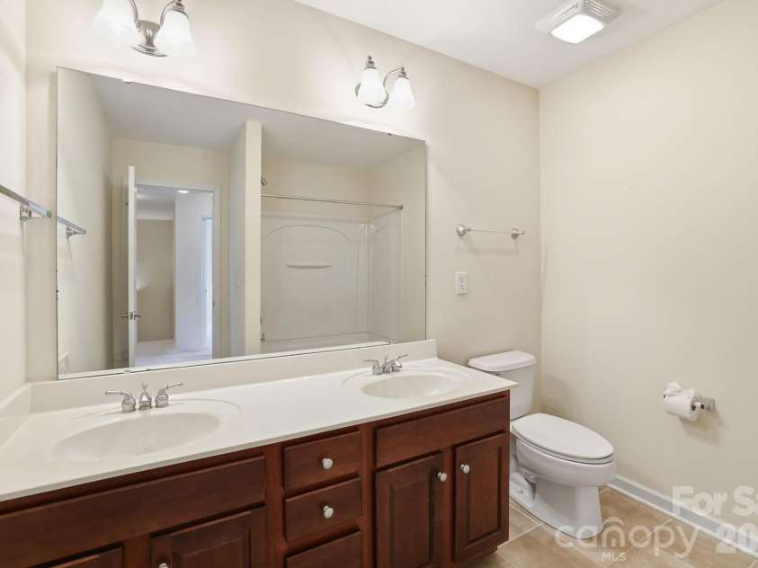 445 Buttermere Road, Fort Mill, SC 29715.  MLS# CAR4372934, YatesRealty ID 22119. 