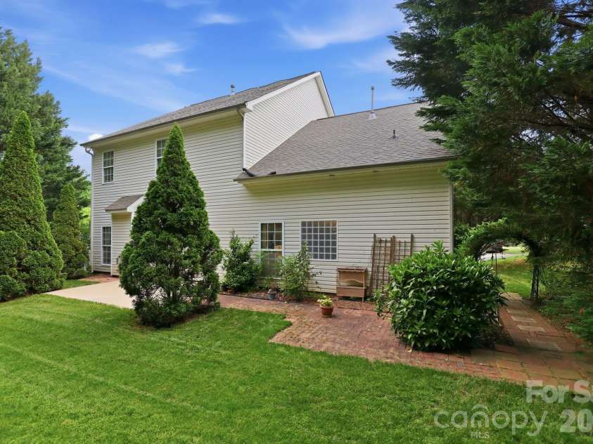 445 Buttermere Road, Fort Mill, SC 29715.  MLS# CAR4372934, YatesRealty ID 22119. 
