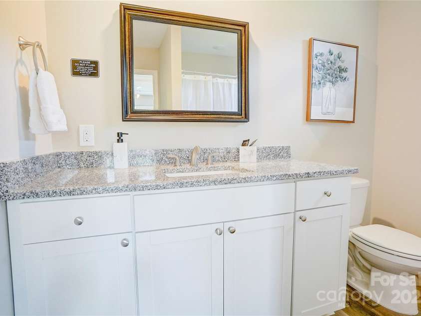 809 Fisher Street, Concord, NC 28027.  MLS# CAR4250424, YatesRealty ID 22119. Primary en-suite Bath