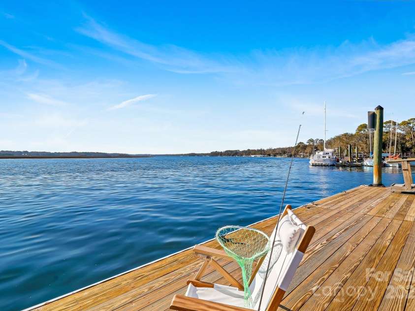 131 Pritchard Street, Bluffton, SC 29910.  MLS# CAR4214365, YatesRealty ID 2212. 