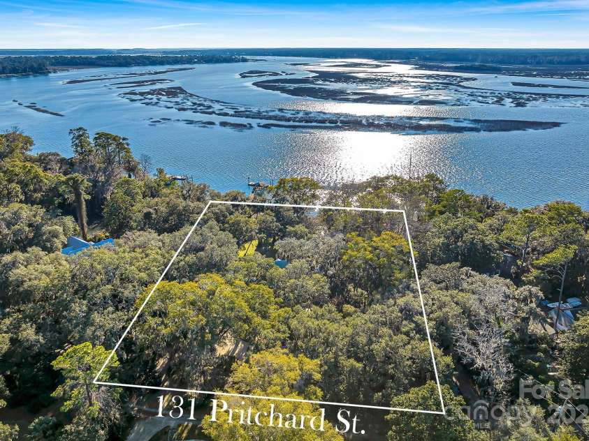 131 Pritchard Street, Bluffton, SC 29910.  MLS# CAR4214365, YatesRealty ID 2212. Rare Offering. Located on the May River in the Old Town Bluffton River Historic District