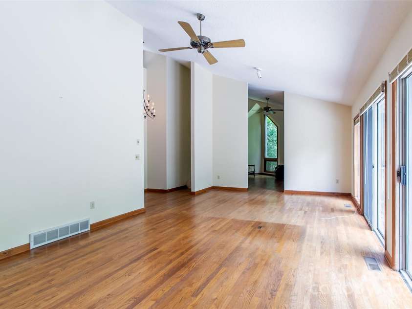 47 Tsitsi Court, Brevard, NC 28712.  MLS# CAR4282699, YatesRealty ID 2212. 