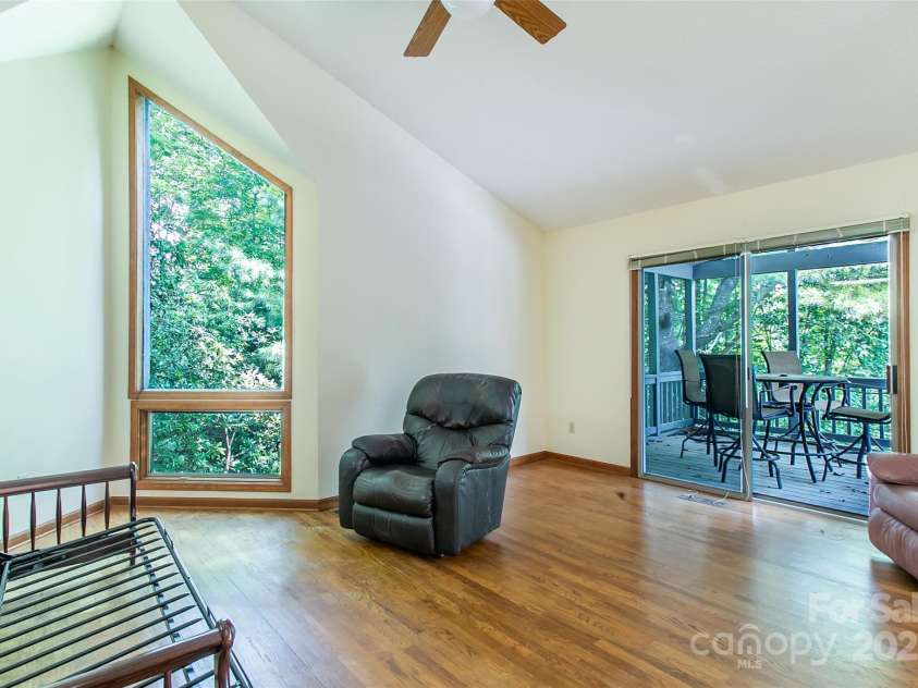 47 Tsitsi Court, Brevard, NC 28712.  MLS# CAR4282699, YatesRealty ID 2212. 