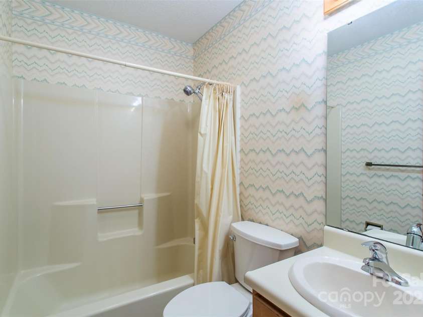 47 Tsitsi Court, Brevard, NC 28712.  MLS# CAR4282699, YatesRealty ID 2212. 