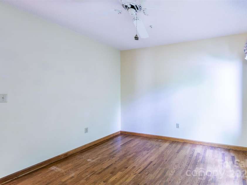47 Tsitsi Court, Brevard, NC 28712.  MLS# CAR4282699, YatesRealty ID 2212. 
