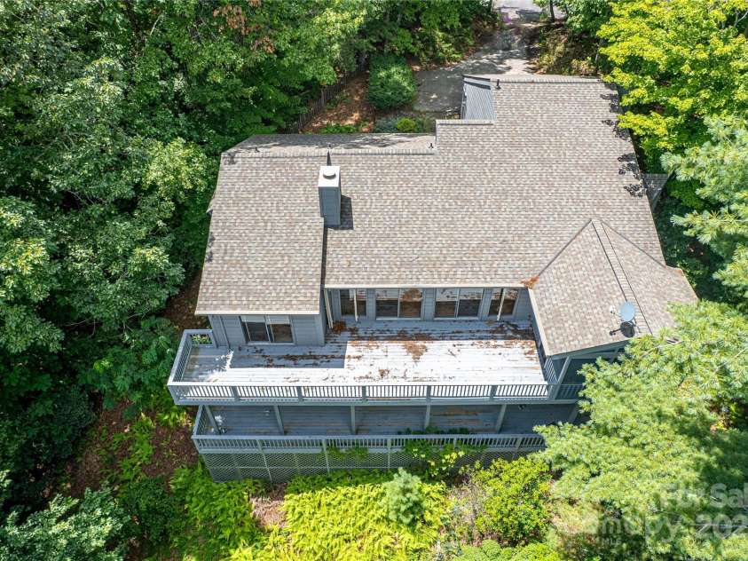 47 Tsitsi Court, Brevard, NC 28712.  MLS# CAR4282699, YatesRealty ID 2212. 