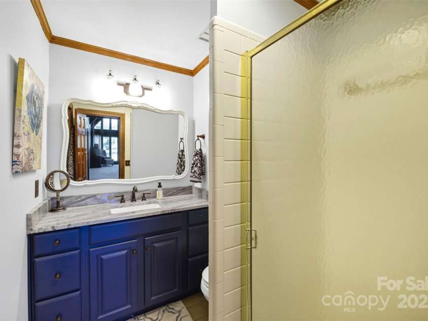 1515 Heatherloch Drive, Gastonia, NC 28054.  MLS# CAR4307044, YatesRealty ID 22121. 