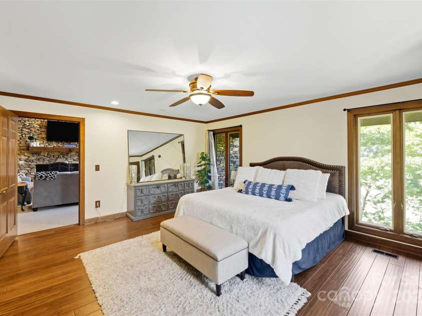 1515 Heatherloch Drive, Gastonia, NC 28054.  MLS# CAR4307044, YatesRealty ID 22121. 