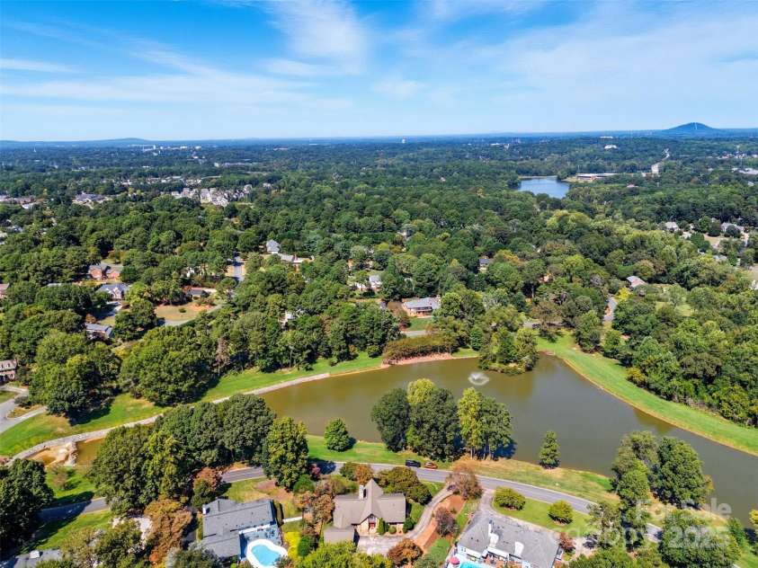 1515 Heatherloch Drive, Gastonia, NC 28054.  MLS# CAR4307044, YatesRealty ID 22121. 