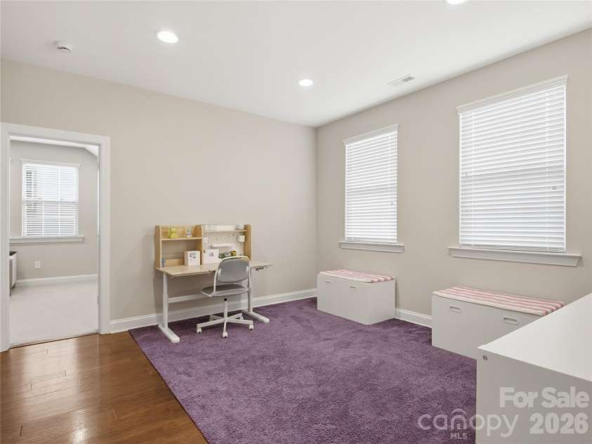 13034 Horned Lark Drive, Charlotte, NC 28278.  MLS# CAR4382228, YatesRealty ID 22122. Loft