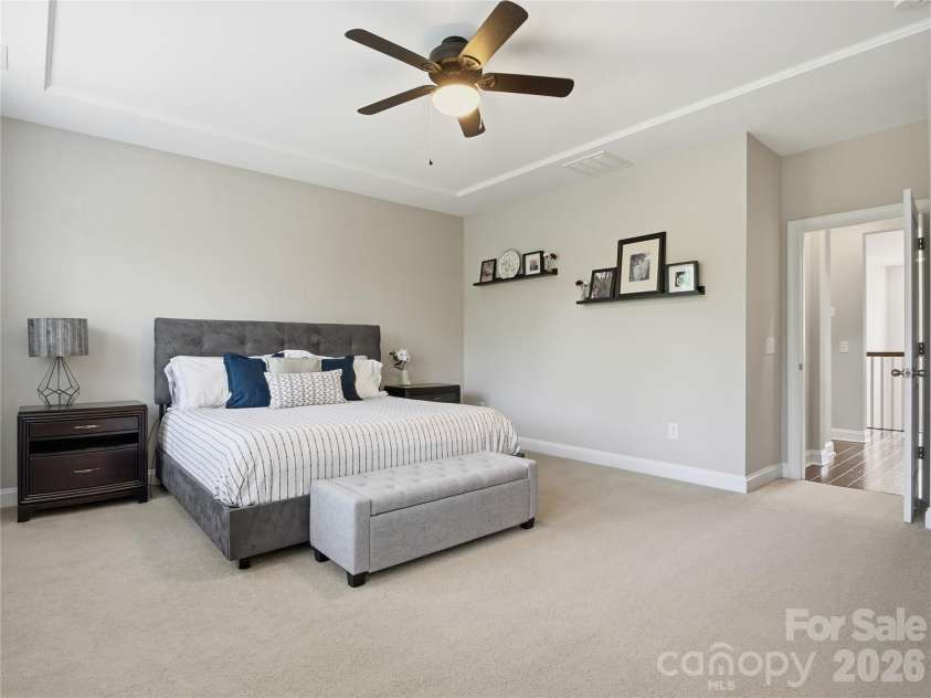 13034 Horned Lark Drive, Charlotte, NC 28278.  MLS# CAR4382228, YatesRealty ID 22122. Primary BR