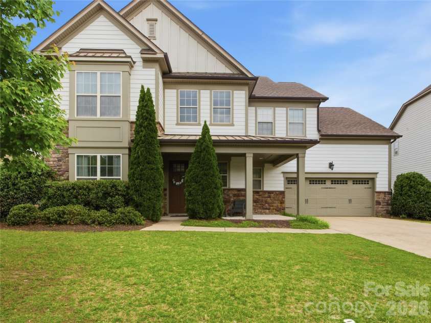 13034 Horned Lark Drive, Charlotte, NC 28278.  MLS# CAR4382228, YatesRealty ID 22122. Welcome!