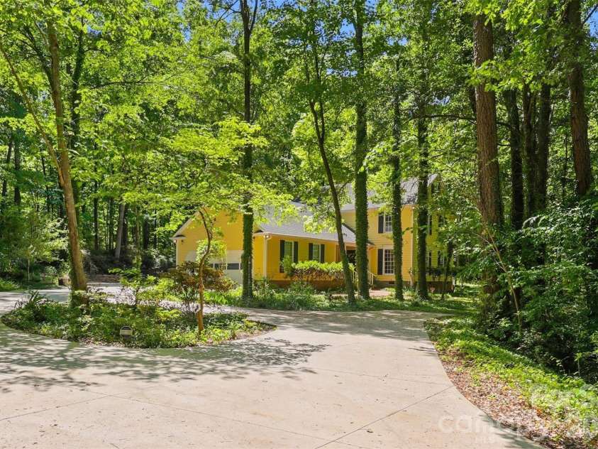 109 Fairway Drive, Fort Mill, SC 29715.  MLS# CAR4375161, YatesRealty ID 22123. 