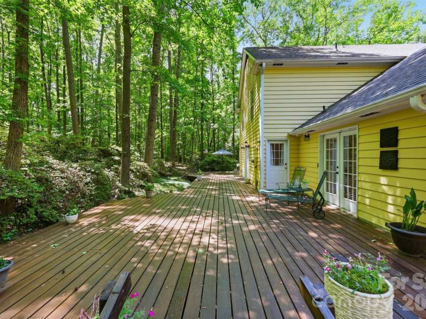 109 Fairway Drive, Fort Mill, SC 29715.  MLS# CAR4375161, YatesRealty ID 22123. 