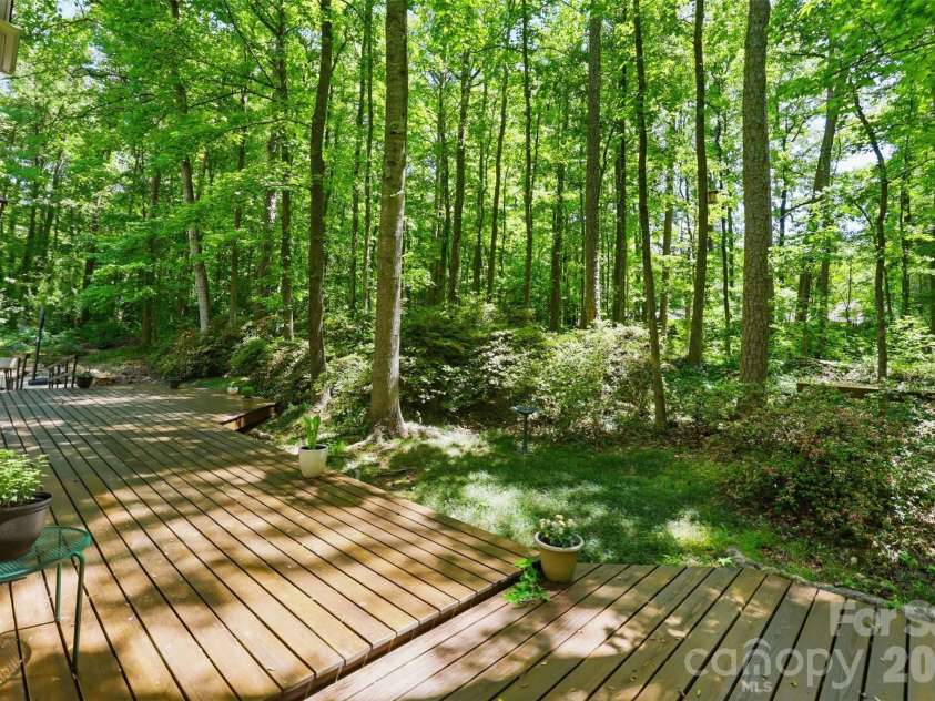 109 Fairway Drive, Fort Mill, SC 29715.  MLS# CAR4375161, YatesRealty ID 22123. 