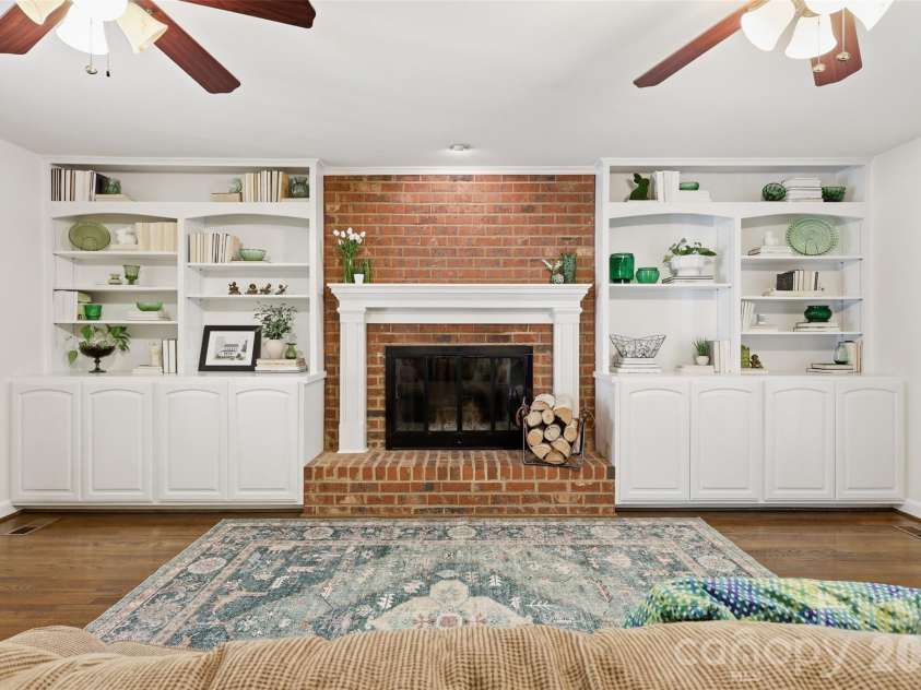 109 Fairway Drive, Fort Mill, SC 29715.  MLS# CAR4375161, YatesRealty ID 22123. 